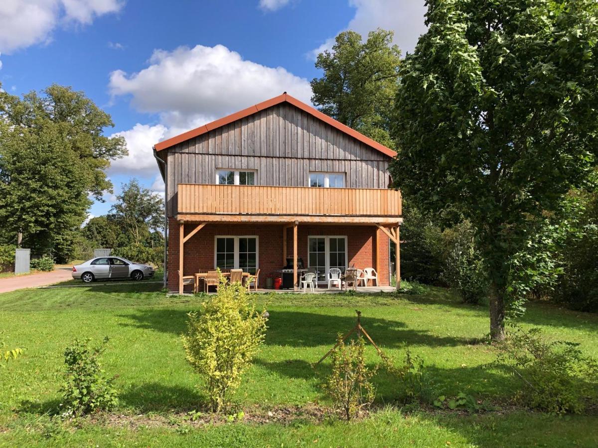 Farm-Chalet Renzow Exteriör bild